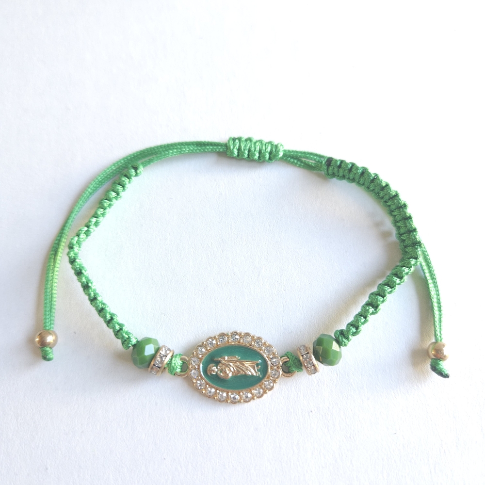 Elegant Green Bracelet with Gold Accents San Judas